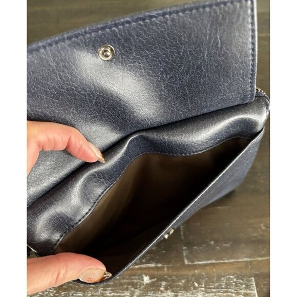Matt & Nat Wristlet Vegan Leather Wallet Clutch Blue Removable Strap Distressed - Picture 5 of 12